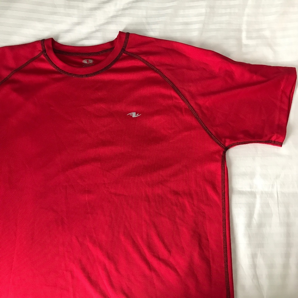 Athletic Works - Red T-Shirt - Picture 2 of 4